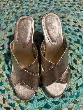 Lilly Pulitzer Women's Cork Wedge Gold Slide Leather Sandals size 7.5
